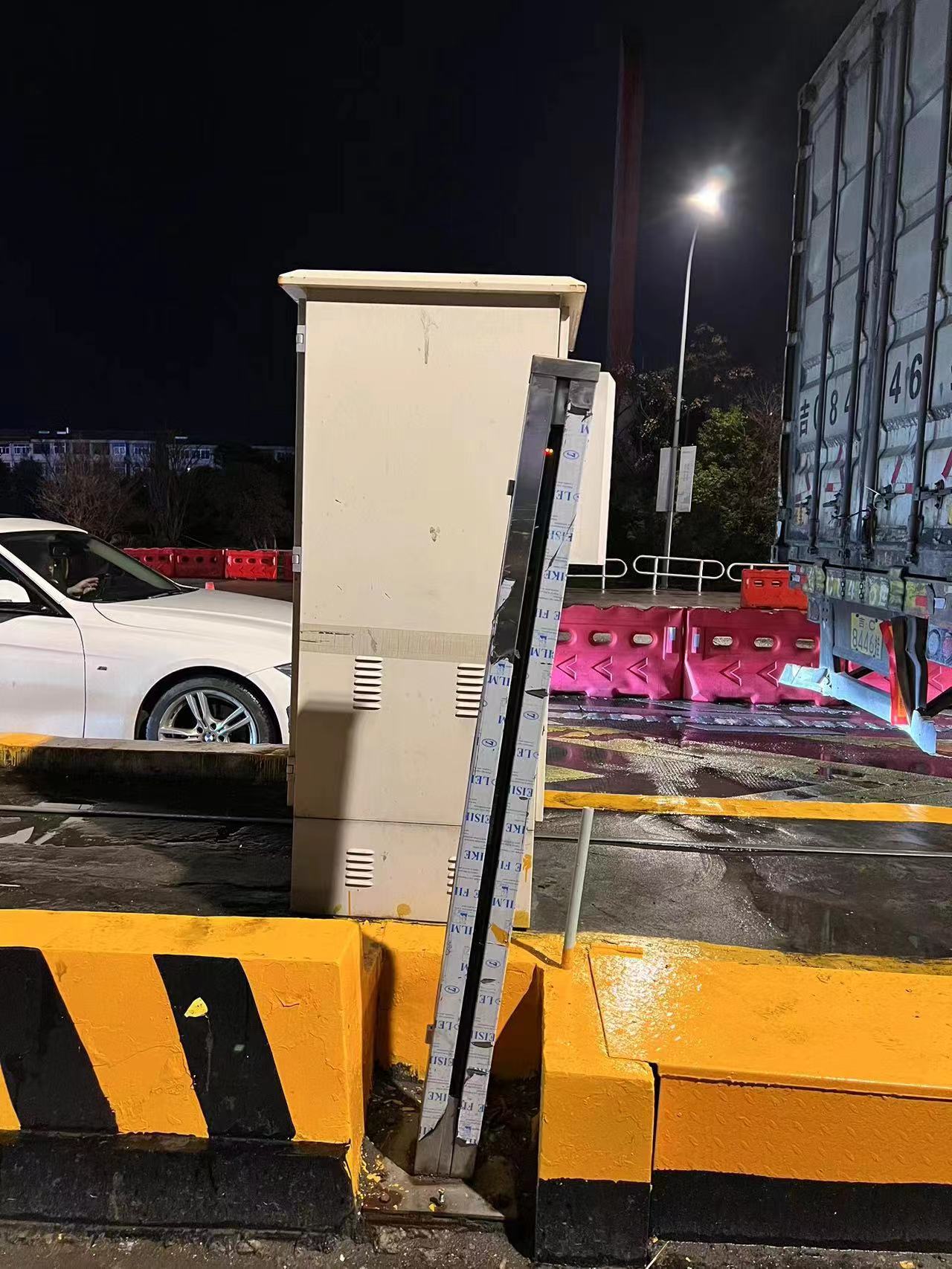 1675898645721988.jpg 照片2周峰拍攝.jpg