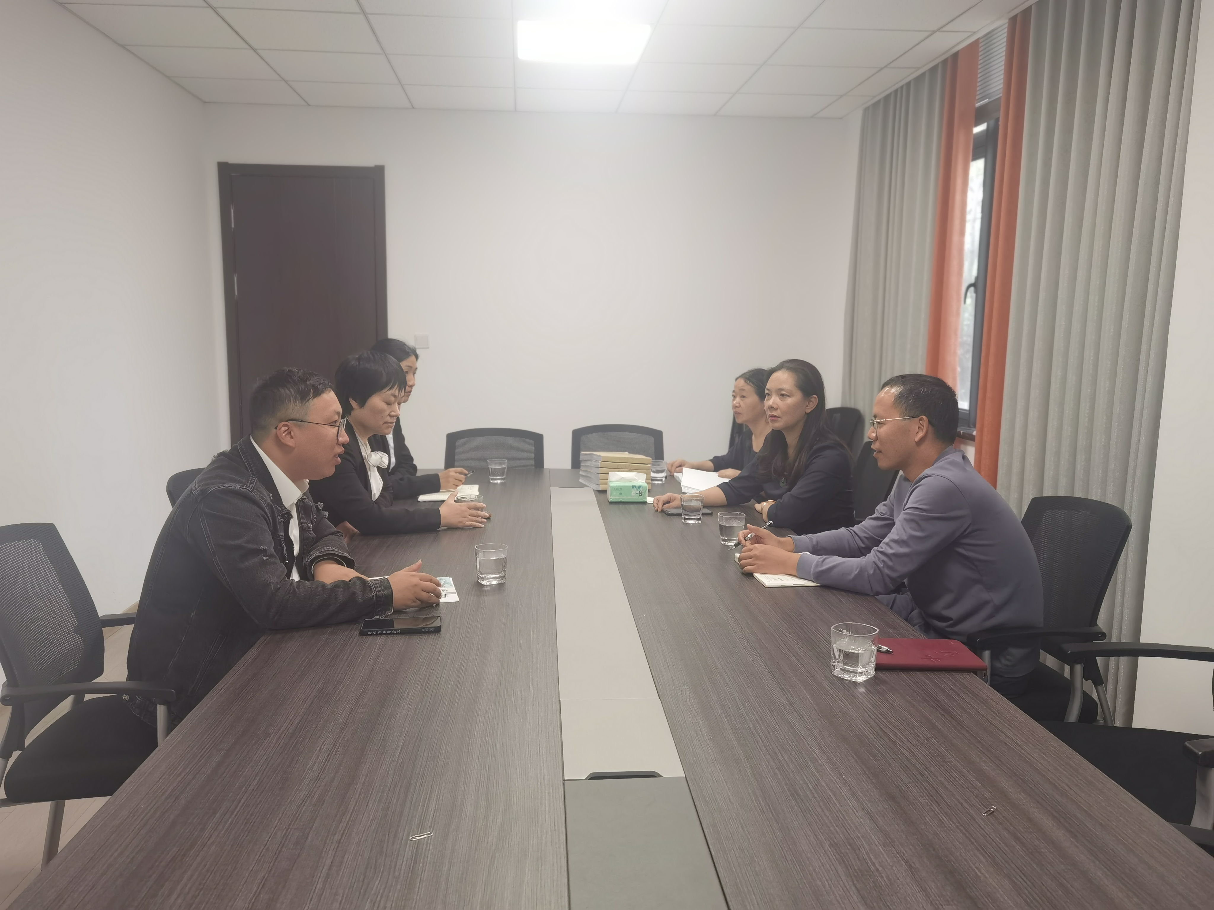 1698309313899061.jpg 馨月灣財務檢查交流現場.jpg