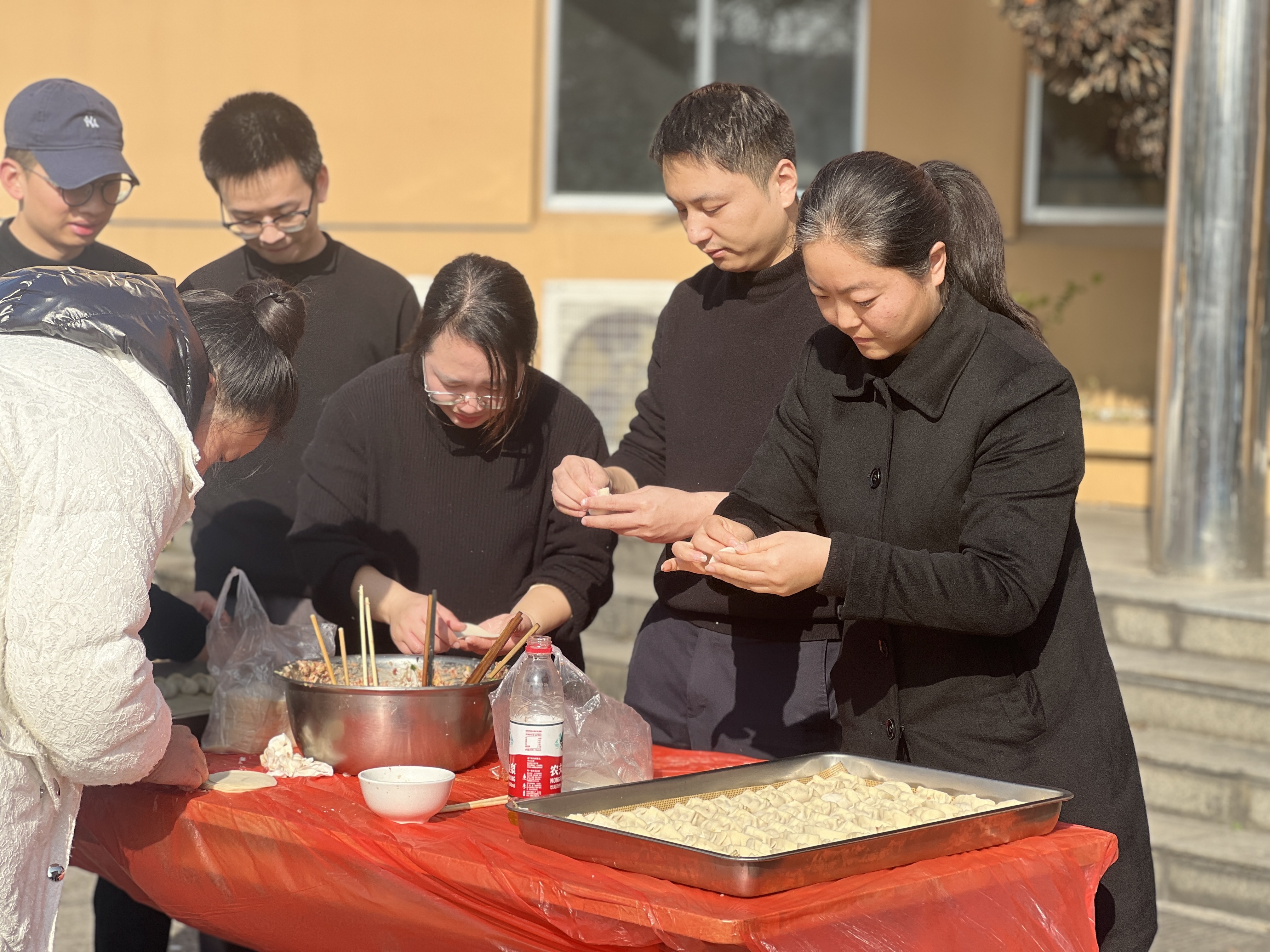 1705048547517930.jpg 袁莉5.jpg