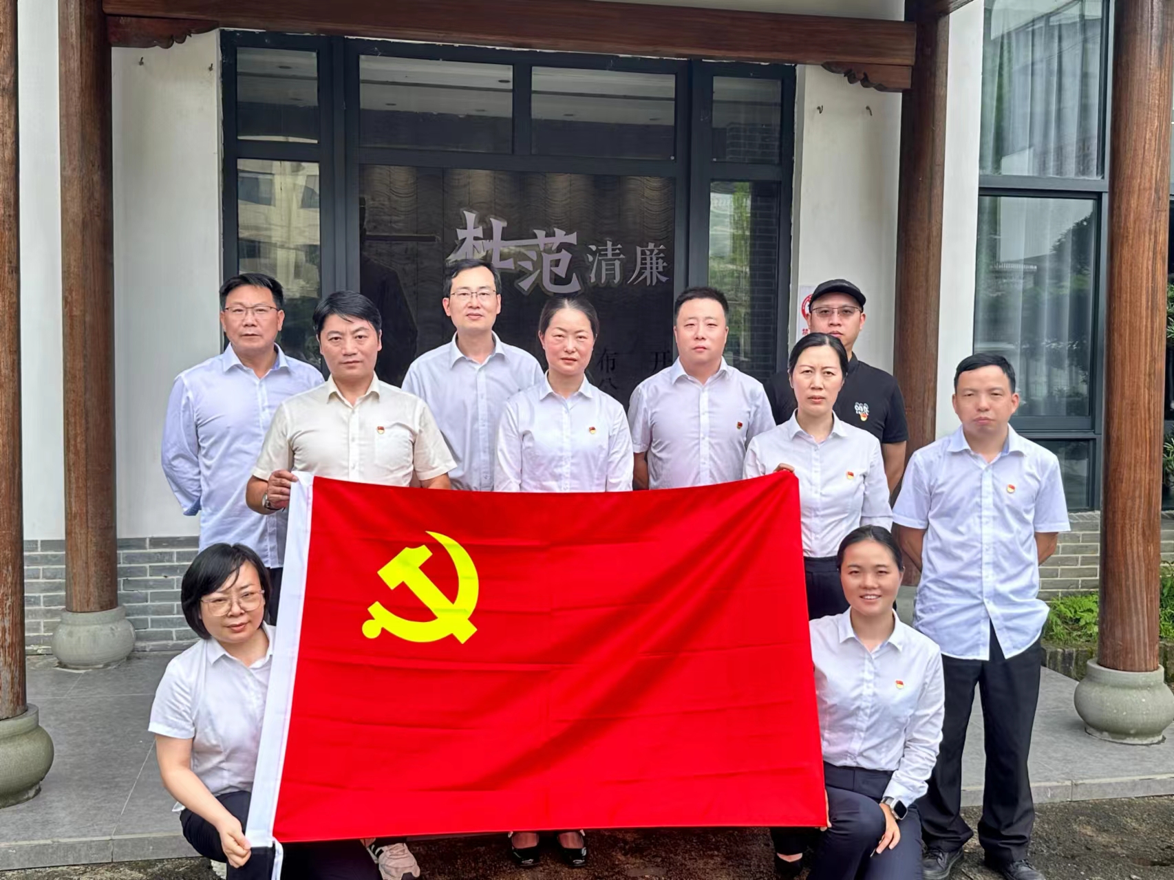 1718262653917583.jpg f761b66368120ae448e653dbe383dfb.jpg