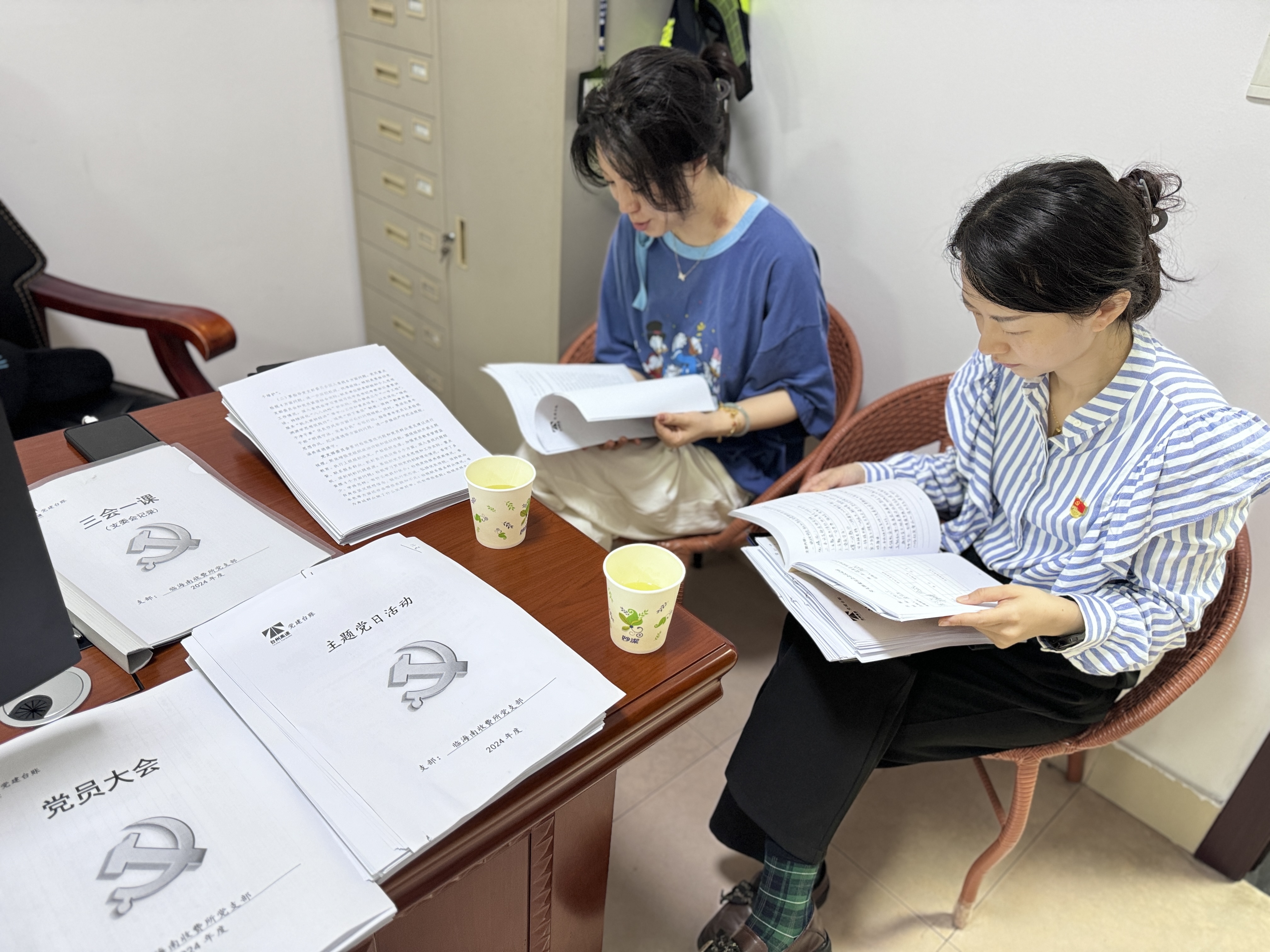 1719971572270717.jpg 2024半年度臺(tái)賬檢查羅嵐拍攝1.jpg